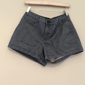 Gap navy and white shorts, size 8R